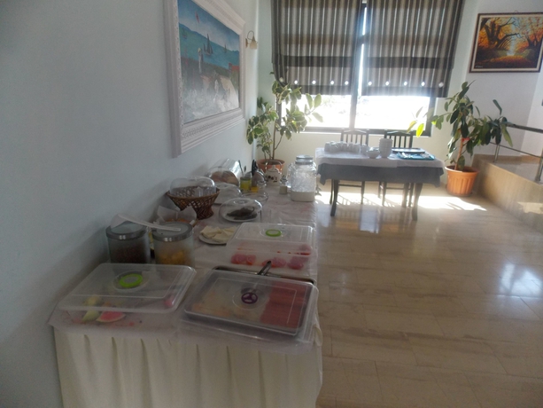 Imagen del bar/restaurante del Hotel Kompleks Joni. Foto 5