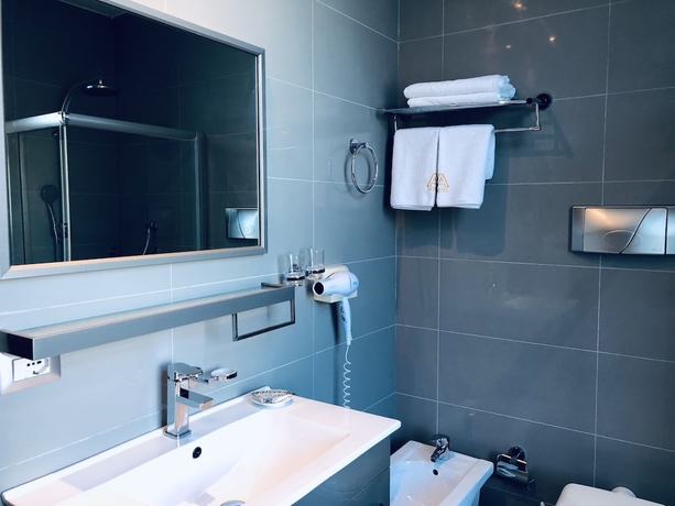 Imagen de la habitación del Hotel Kompleksi Arifi. Foto 15