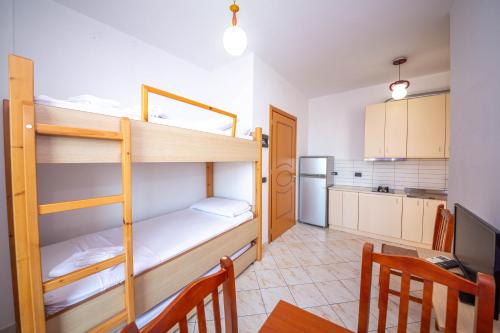 Imagen general del Hotel Kompleksi Dea. Foto 5
