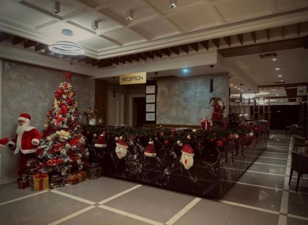 Imagen de los interiores del Hotel Kompleksi Exalco-Al. Foto 16