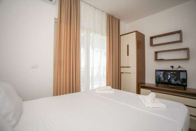 Imagen de la habitación del Hotel Kompleksi Royal. Foto 13