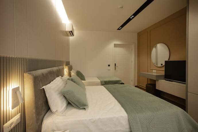 Imagen de la habitación del Hotel Kompleksi Royal. Foto 14