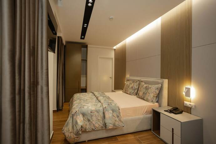 Imagen de la habitación del Hotel Kompleksi Royal. Foto 20