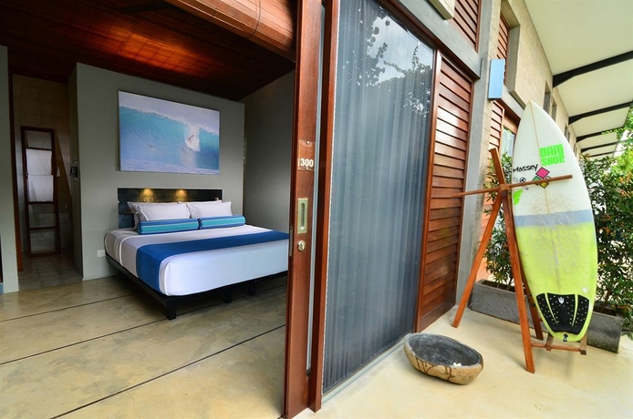 Imagen de la habitación del Hotel Komune and Beach Club Bali. Foto 3