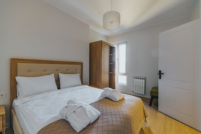 Imagen de la habitación del Hotel Komunna Luxe. Foto 2