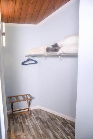 Imagen de la habitación del Hotel Kon Tiki Inn. Foto 4