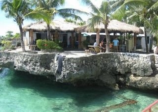 Imagen del bar/restaurante del Hotel Kon Tiki Marina. Foto 11
