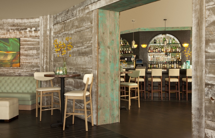 Imagen del bar/restaurante del Hotel Kona Kai Resort and Spa, A Noble House Resort. Foto 6