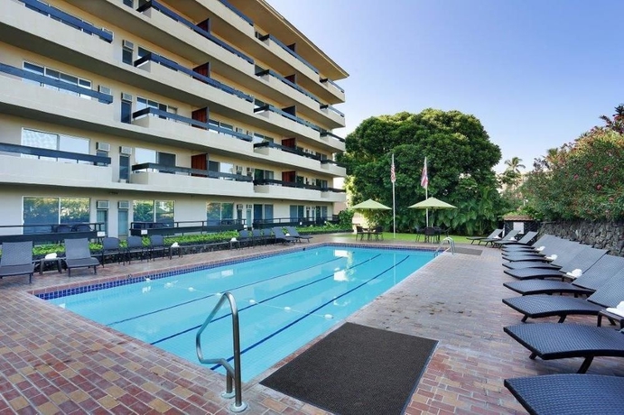 Imagen de la piscina del Hotel Kona Seaside. Foto 15