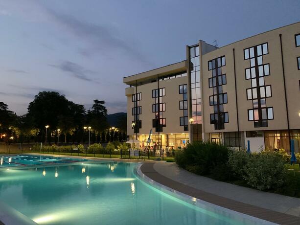 Imagen general del Hotel Kona Verona. Foto 15