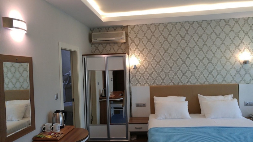 Imagen de la habitación del Hotel Konak Park. Foto 10