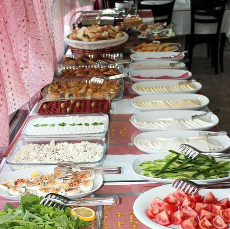 Imagen del bar/restaurante del Hotel Konak Saray. Foto 15