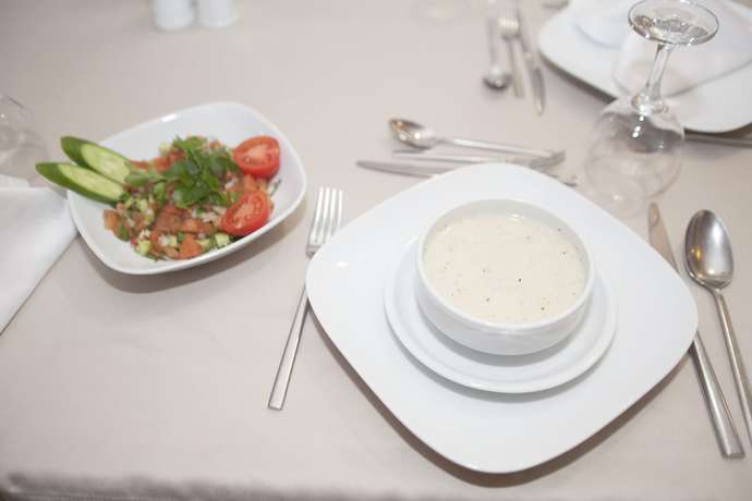 Imagen del bar/restaurante del Hotel Konaks Otel. Foto 2