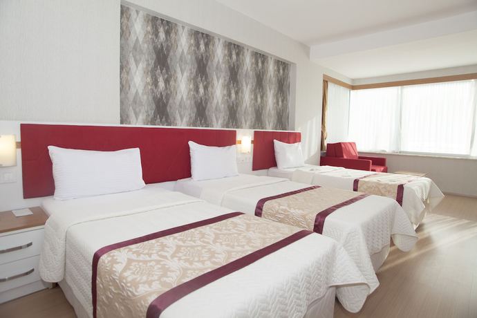 Imagen de la habitación del Hotel Konaks Otel. Foto 20