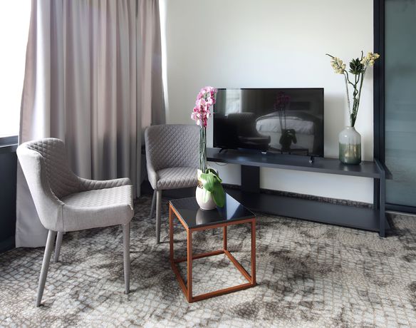 Imagen de la habitación del Hotel Koncept Residence, Sarajevo. Foto 4