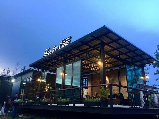 Imagen general del Hotel Kondee Cino Caf&egrave; and Glamping. Foto 1