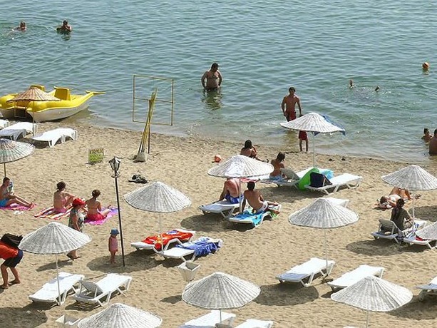 Imagen de los exteriores del Hotel Kondu. Foto 16