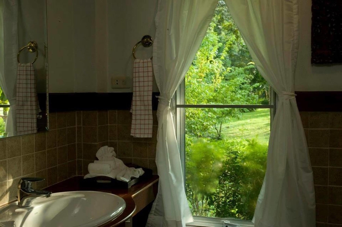 Imagen de la habitación del Hotel Kong Garden Resort. Foto 4