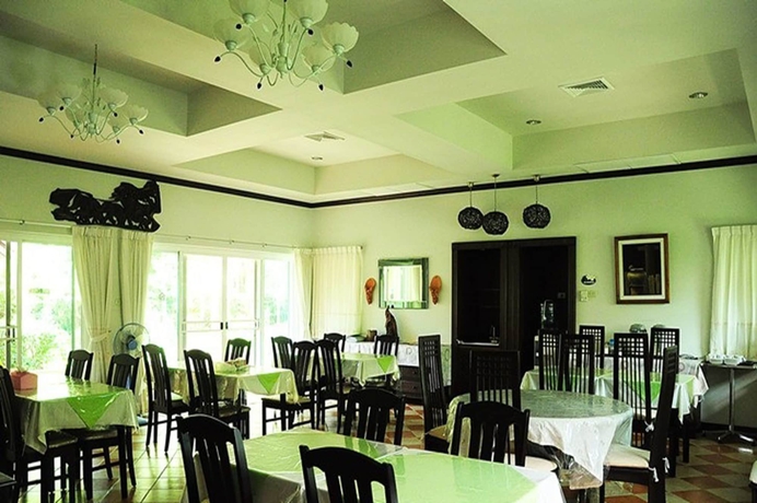 Imagen del bar/restaurante del Hotel Kong Garden Resort. Foto 3