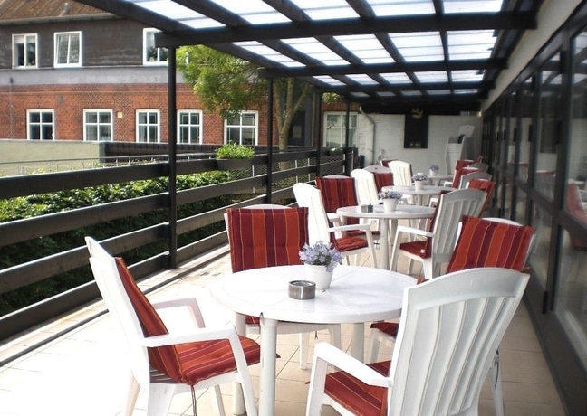 Imagen de los exteriores del Hotel Kong Valdemar. Foto 15