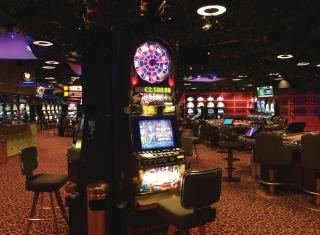Imagen de los exteriores del Hotel Kongo & Casino. Foto 5