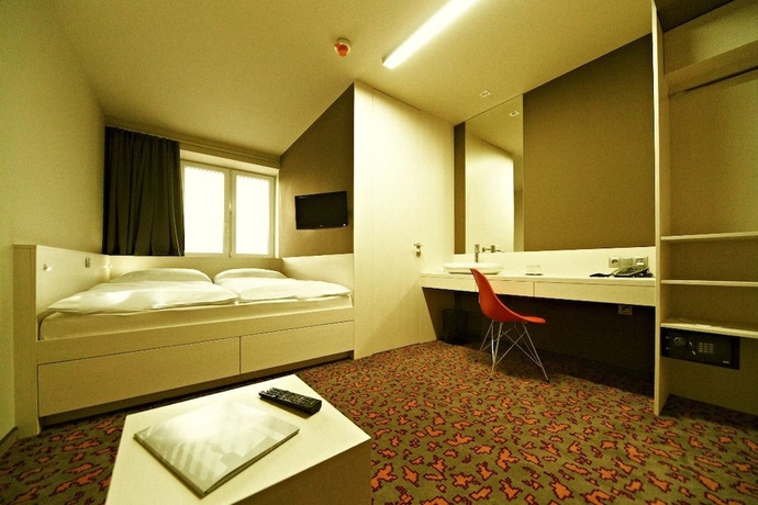 Imagen de la habitación del Hotel Kongres Roca. Foto 6