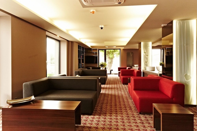 Imagen de los interiores del Hotel Kongres Roca. Foto 18