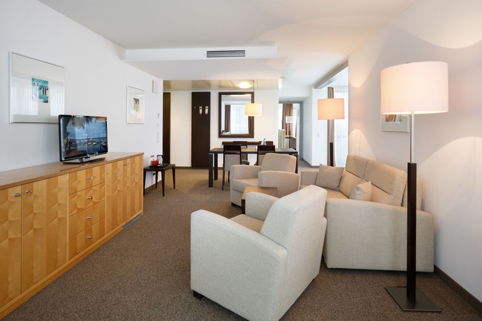 Imagen de los interiores del Hotel Kongresshotel Potsdam am Templiner See. Foto 16