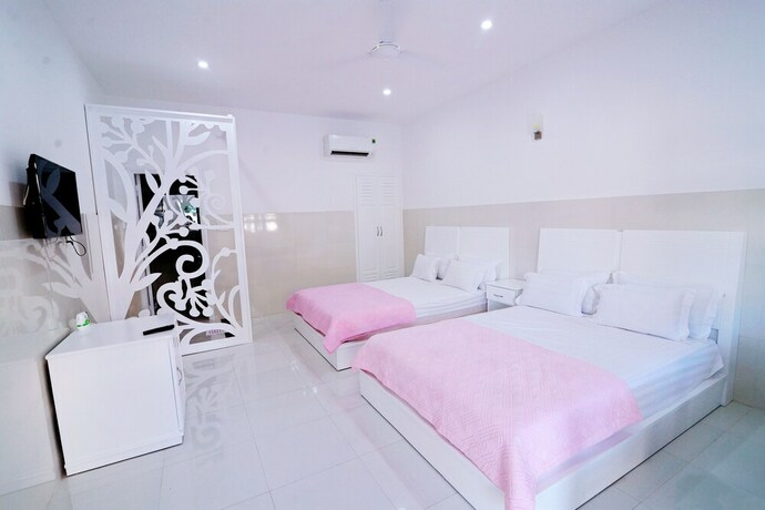 Imagen de los interiores del Hotel Konklo. Foto 30