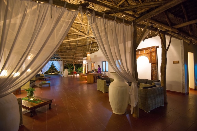 Imagen de los interiores del Hotel Konokono Beach Resort. Foto 19