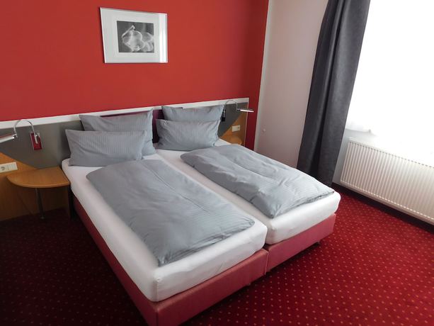 Imagen de la habitación del Hotel KonradP. Foto 8