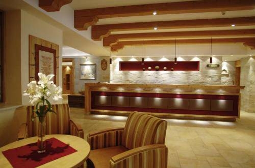 Imagen de los exteriores del Hotel Konradin. Foto 4