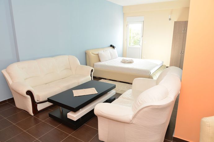 Imagen de la habitación del Hotel Konstantin. Foto 6