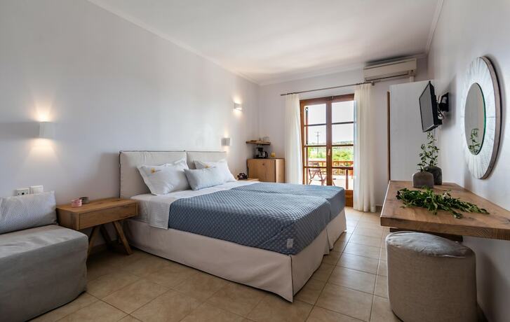 Imagen de la habitación del Hotel Konstantinos. Foto 11