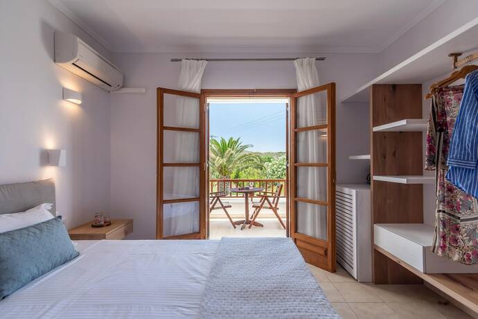 Imagen general del Hotel Konstantinos. Foto 3