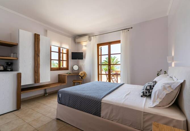 Imagen de la habitación del Hotel Konstantinos. Foto 14