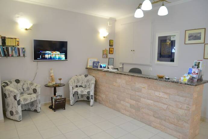 Imagen general del Hotel Konstantinos. Foto 8