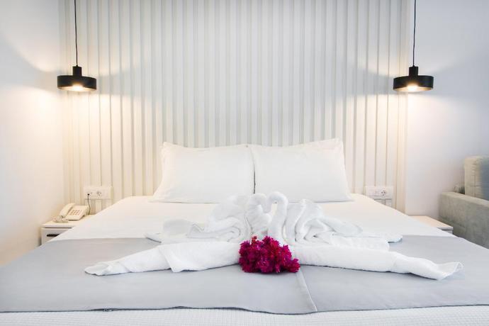 Imagen de la habitación del Hotel Konstantinos Palace. Foto 14