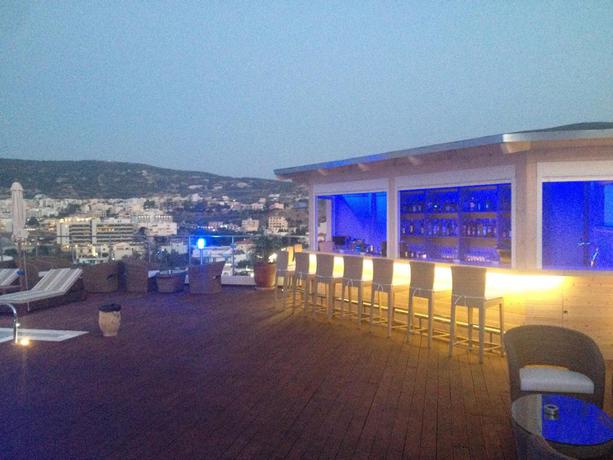 Imagen del bar/restaurante del Hotel Konstantinos Palace. Foto 7