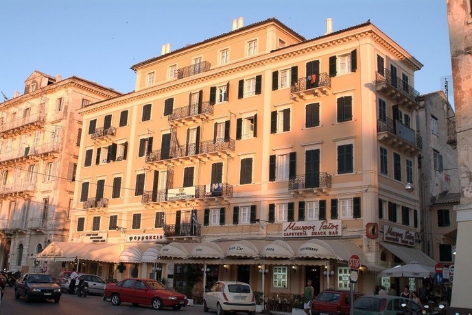 Imagen de los exteriores del Hotel Konstantinoupolis. Foto 14