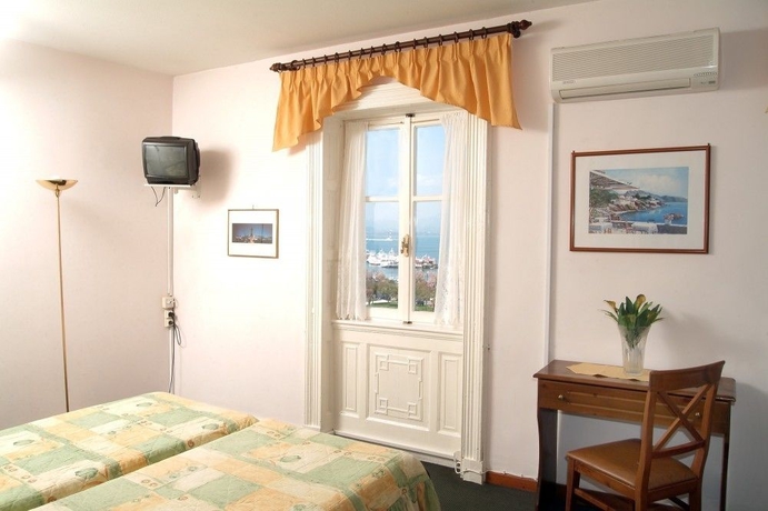 Imagen de la habitación del Hotel Konstantinoupolis. Foto 10