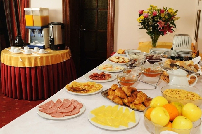 Imagen del bar/restaurante del Hotel Konstantinoupolis. Foto 6