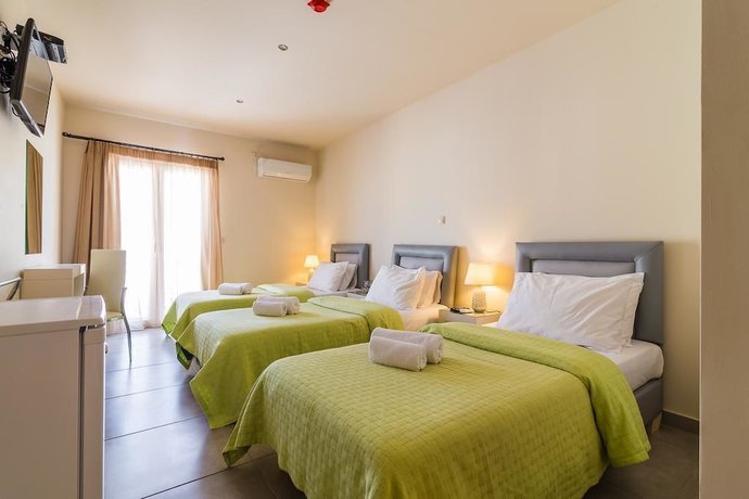 Imagen de la habitación del Hotel Kontes. Foto 2