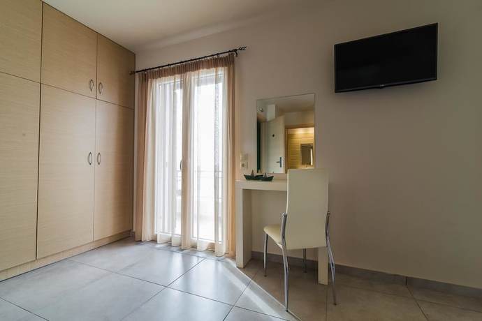 Imagen de la habitación del Hotel Kontes. Foto 5