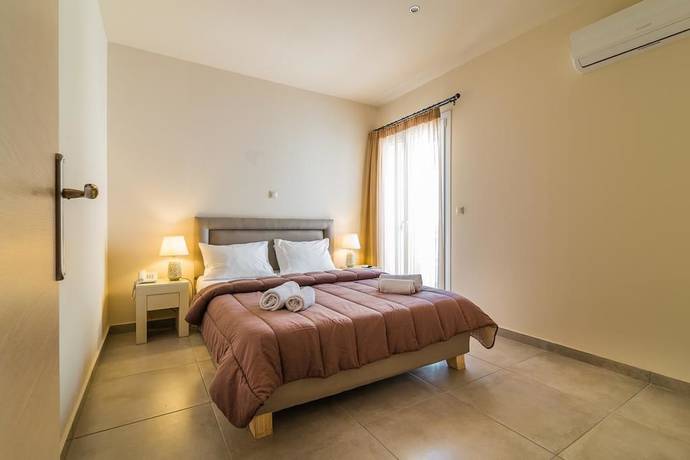 Imagen de la habitación del Hotel Kontes. Foto 14