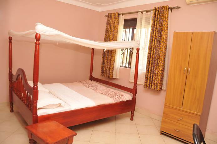 Imagen de la habitación del Hotel Kontiki Hoima. Foto 15