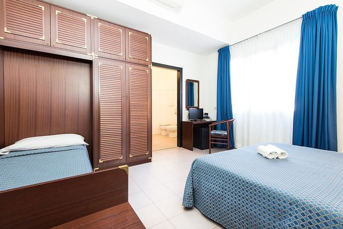Imagen de la habitación del Hotel Kontiki, San Vincenzo. Foto 12