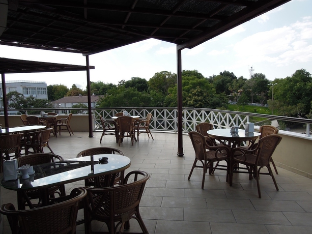 Imagen del bar/restaurante del Hotel Konya Meram Park. Foto 8