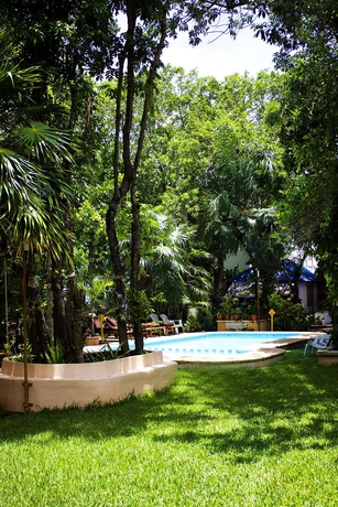 Imagen de los exteriores del Hotel Koox City Garden. Foto 10