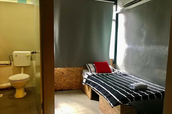Imagen de la habitación del Hotel Koptel Budget Hotel. Foto 10